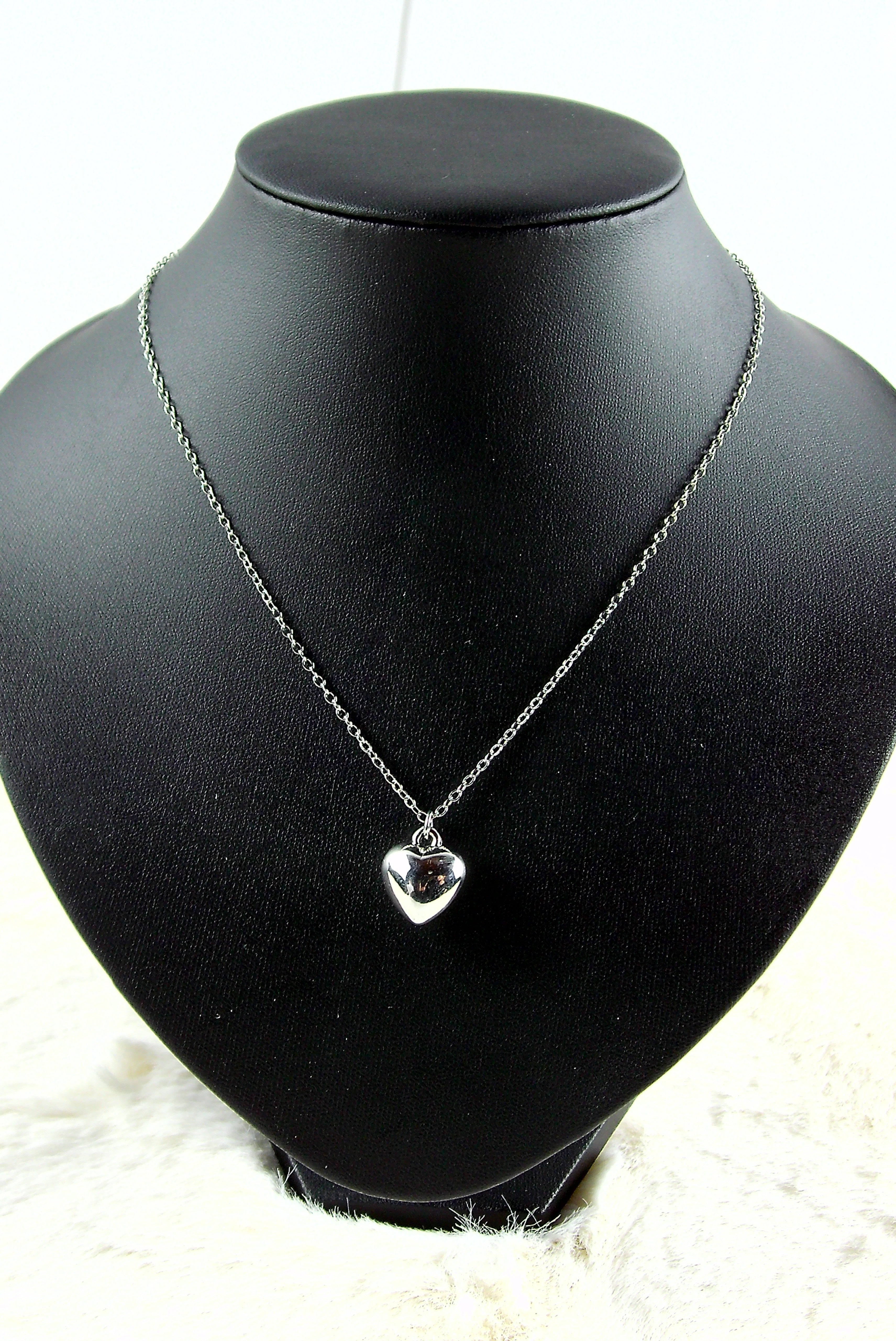 Zilveren ketting met hartje bedel