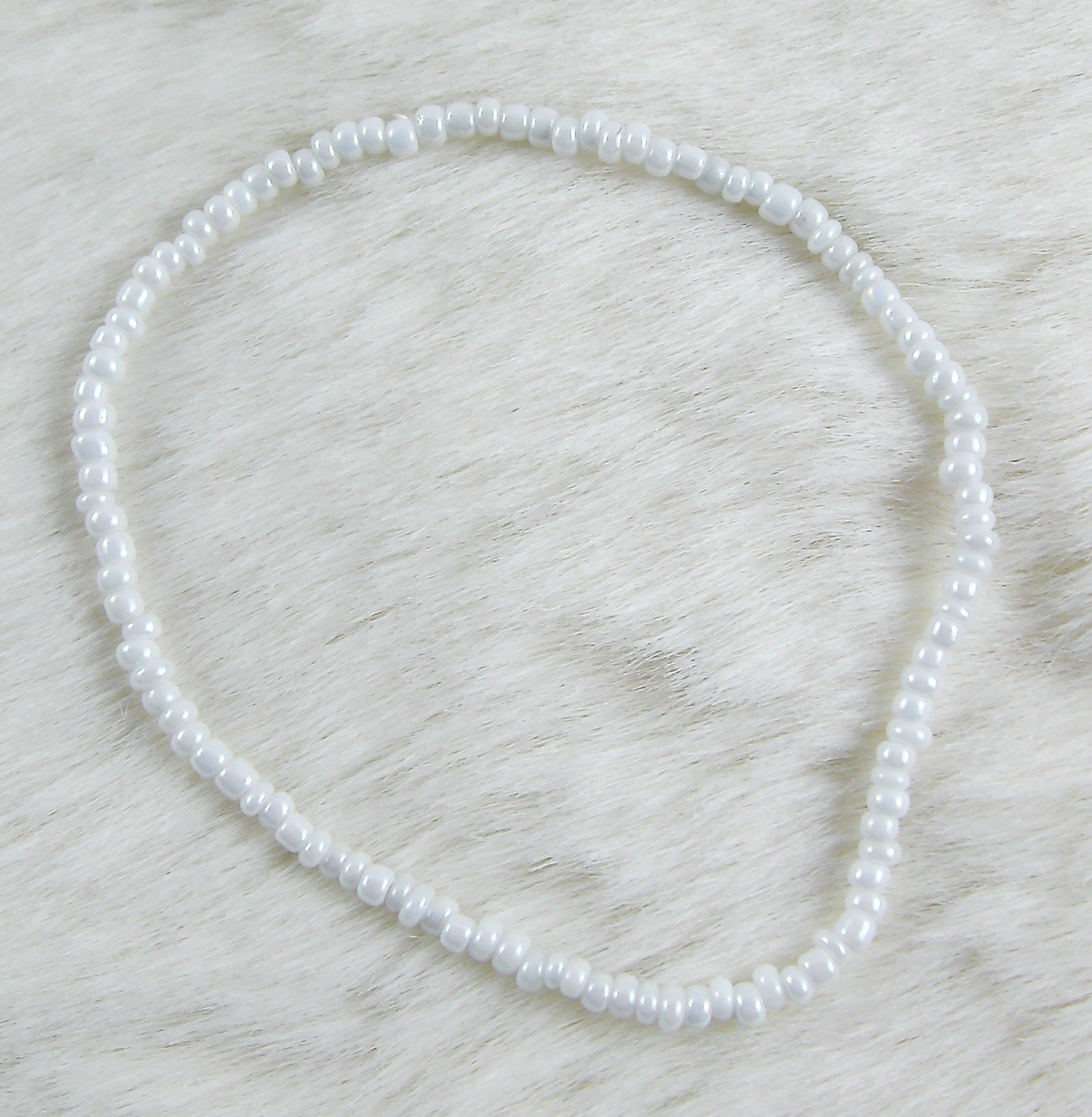 Witte kralen armband klein