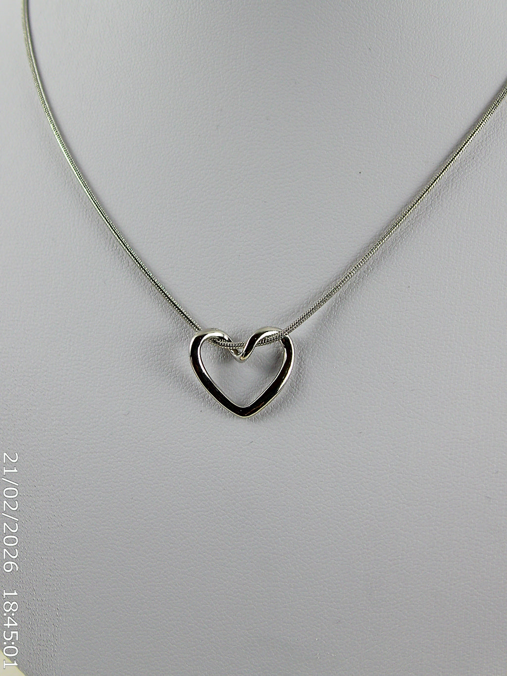 Zilveren ketting hartje