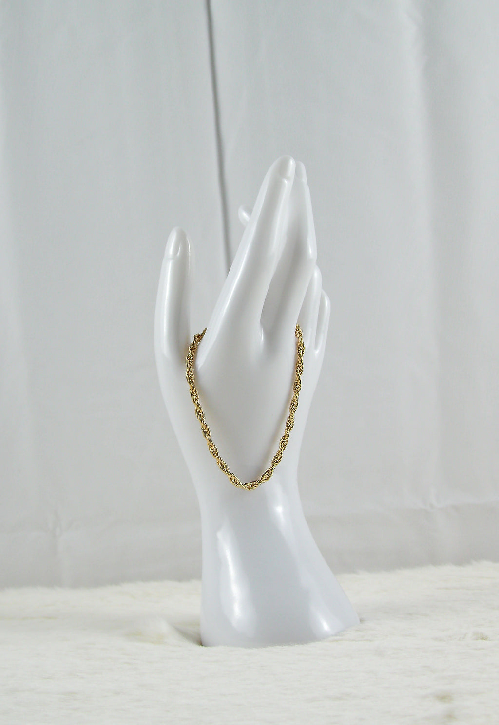 Basic gedraaide gouden armbandje dik