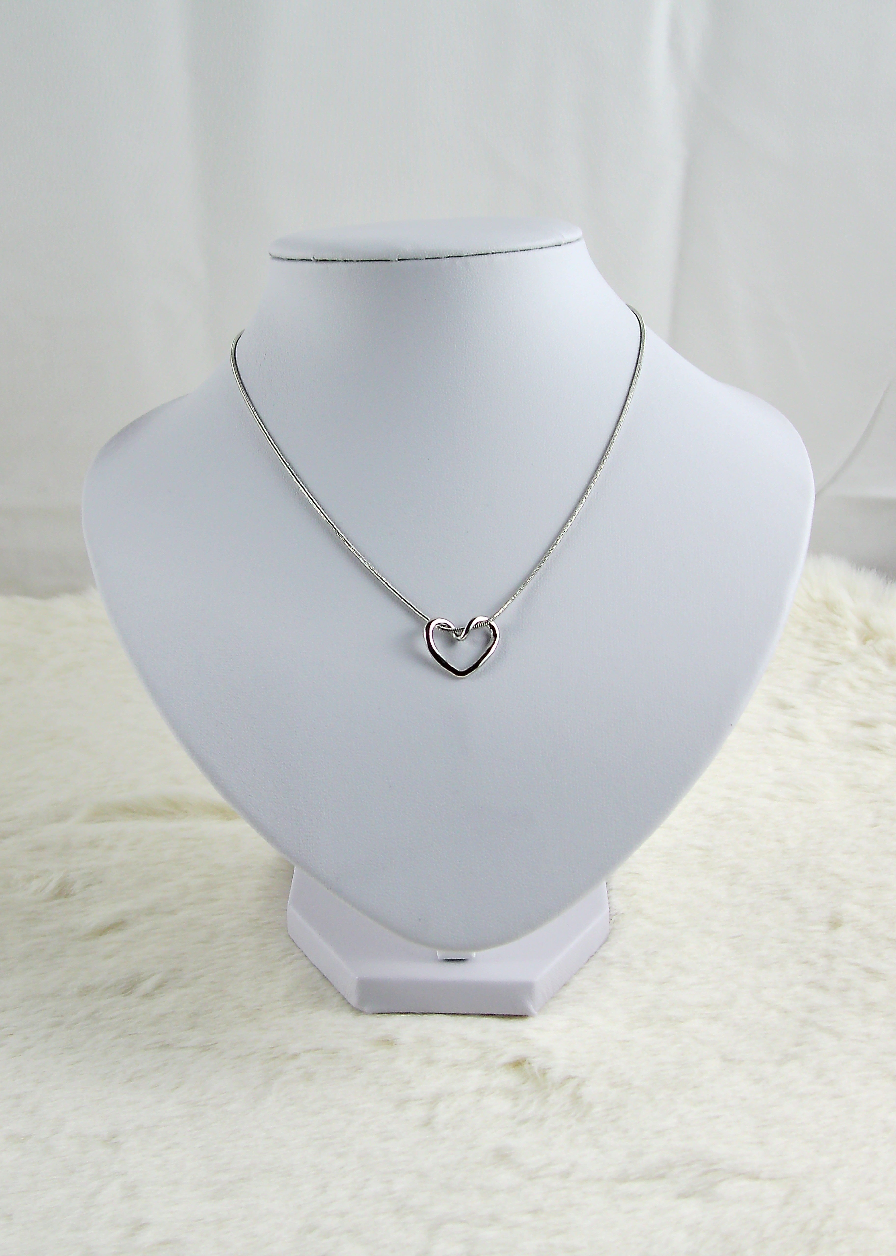 Zilveren ketting hartje