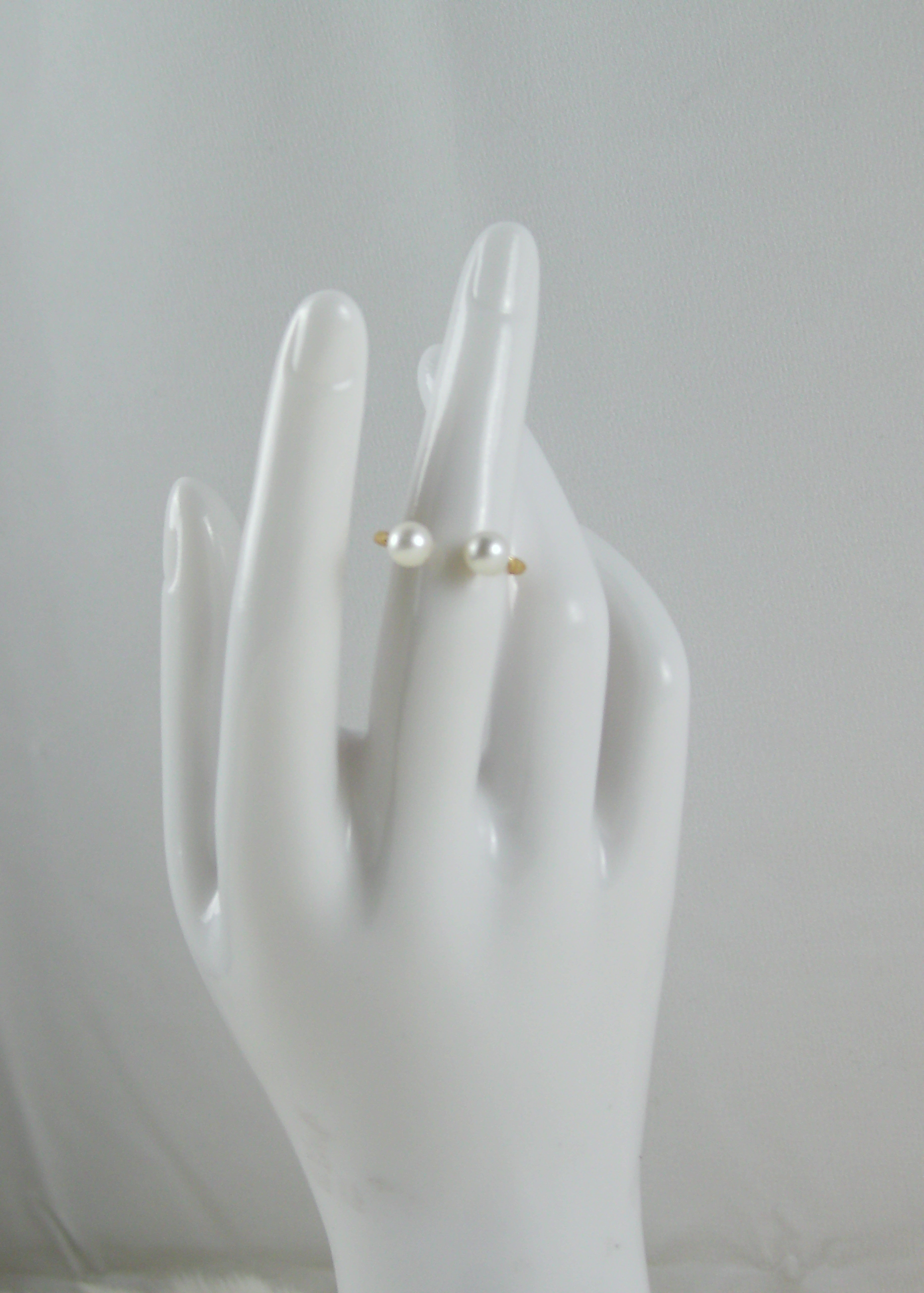 Gouden ring met parels