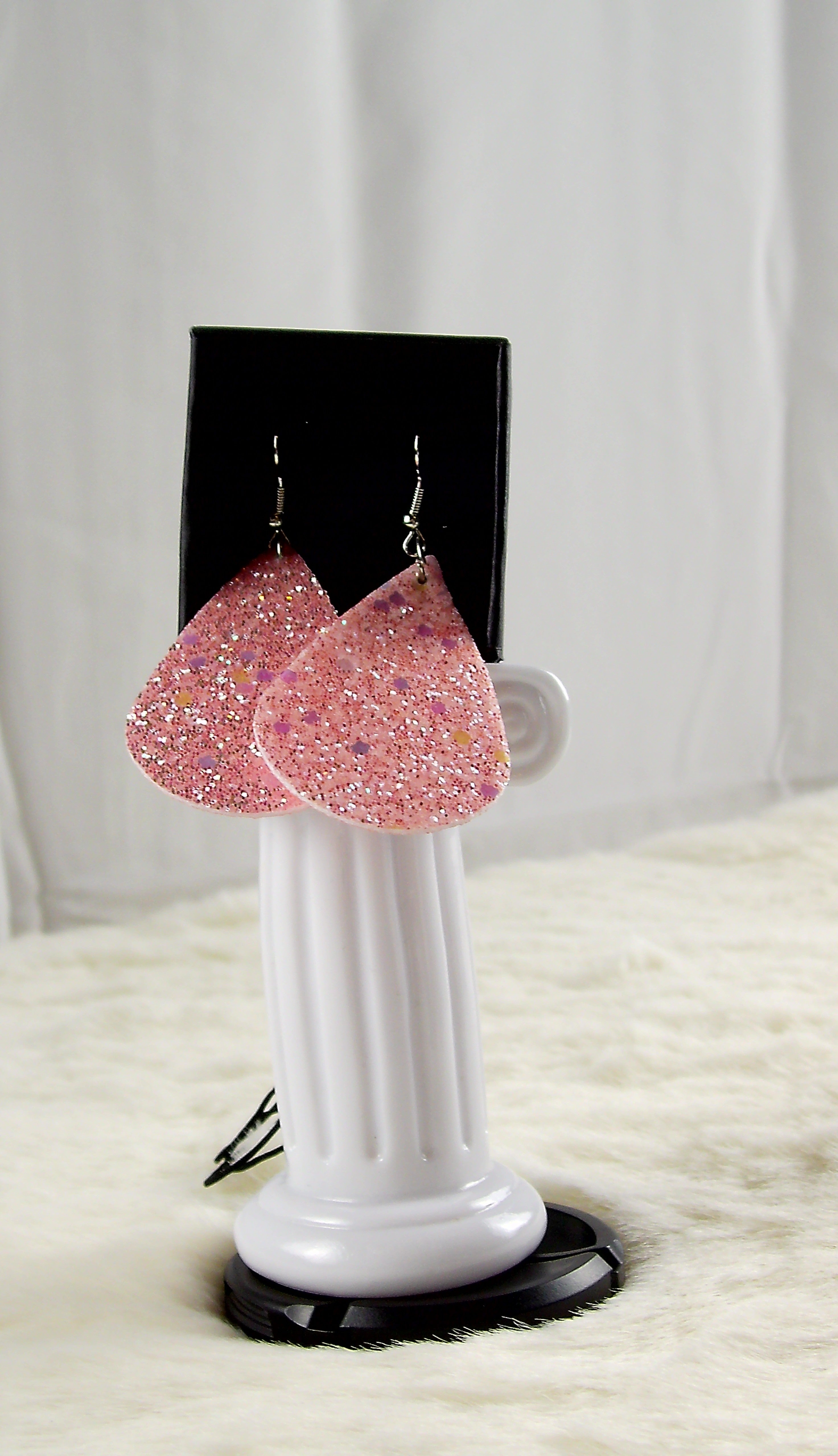 Oorbellen druppel glitter roze