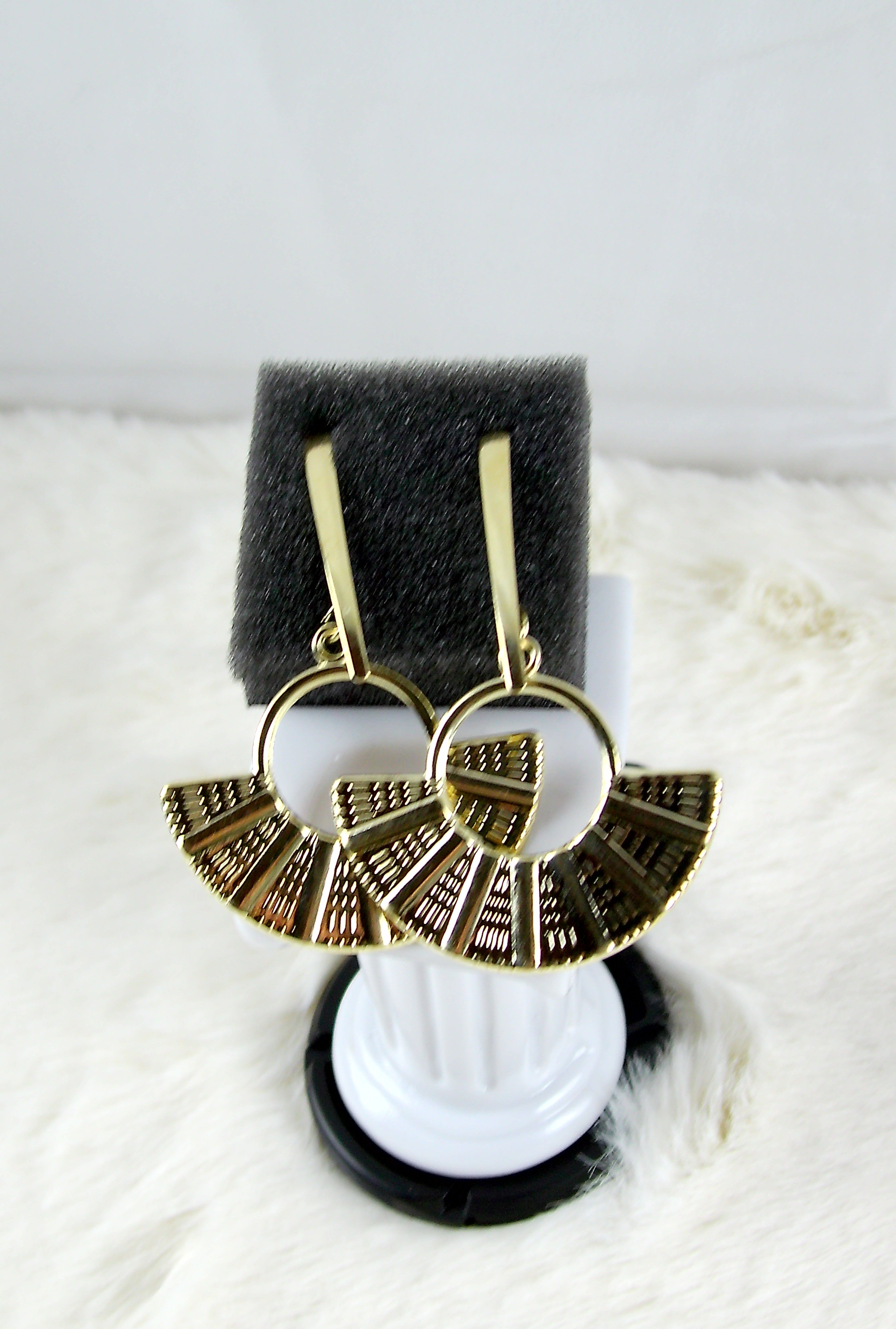 Gouden oorbellen halve open ringen