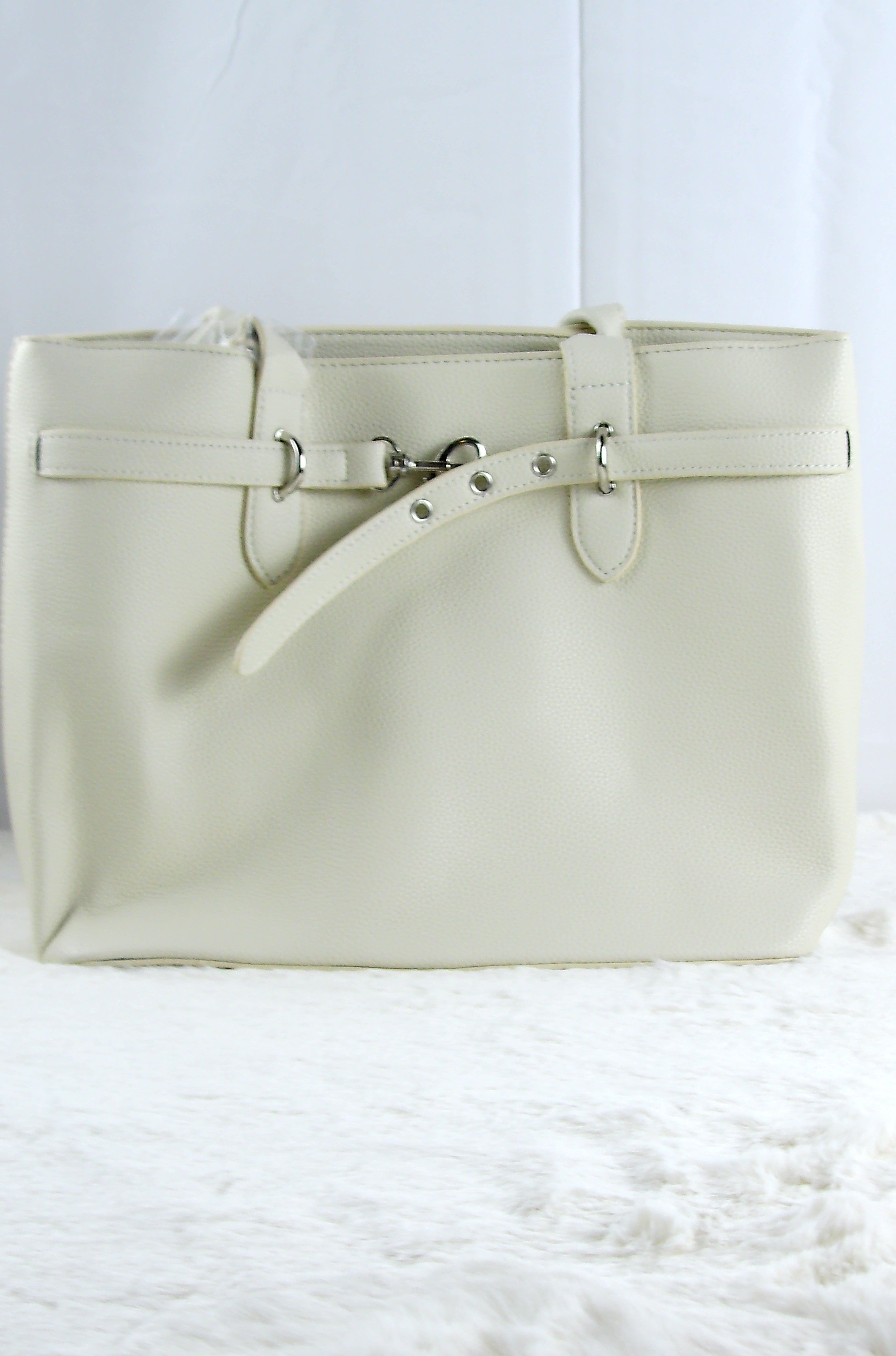 Essential Large Handbag – Beige