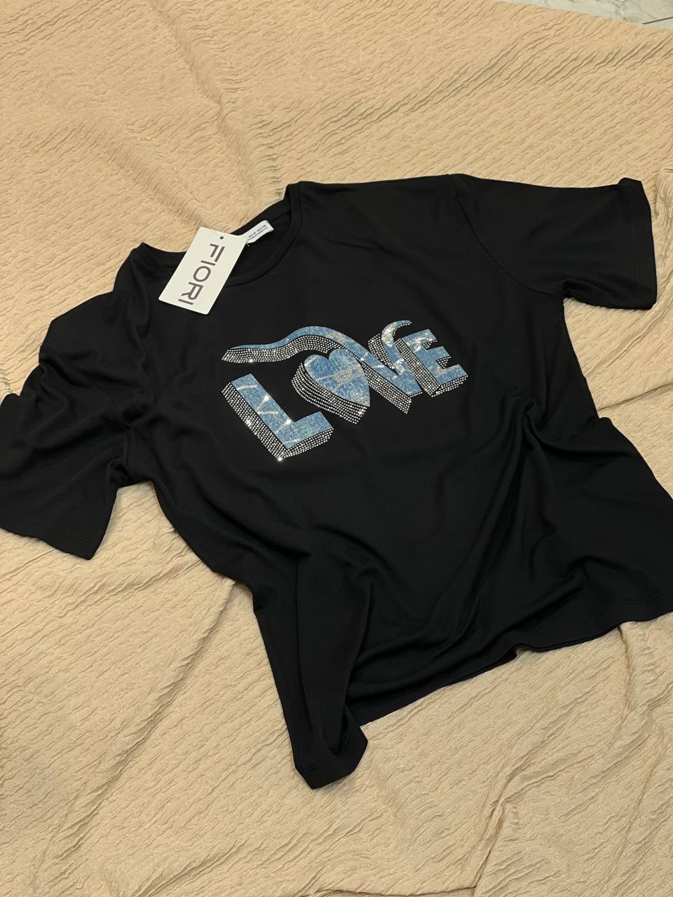 Love T-shirt